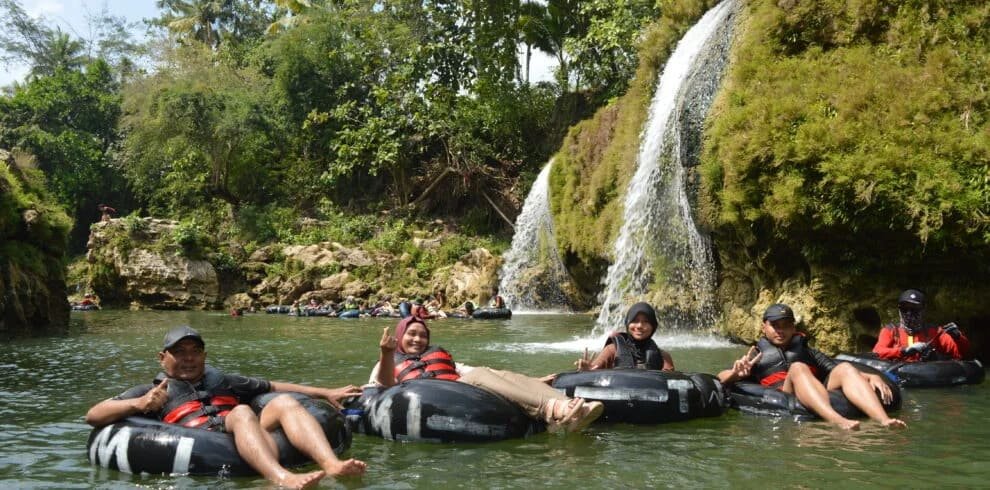 Tubing Tour