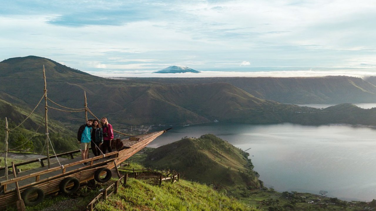 Medan Lake Toba Berastagi 4D3N Tour Package