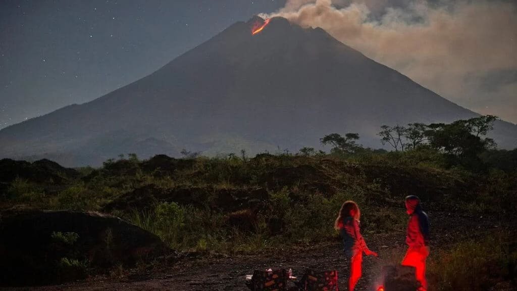 Merapi Sunset and Lava Flow Night Tour