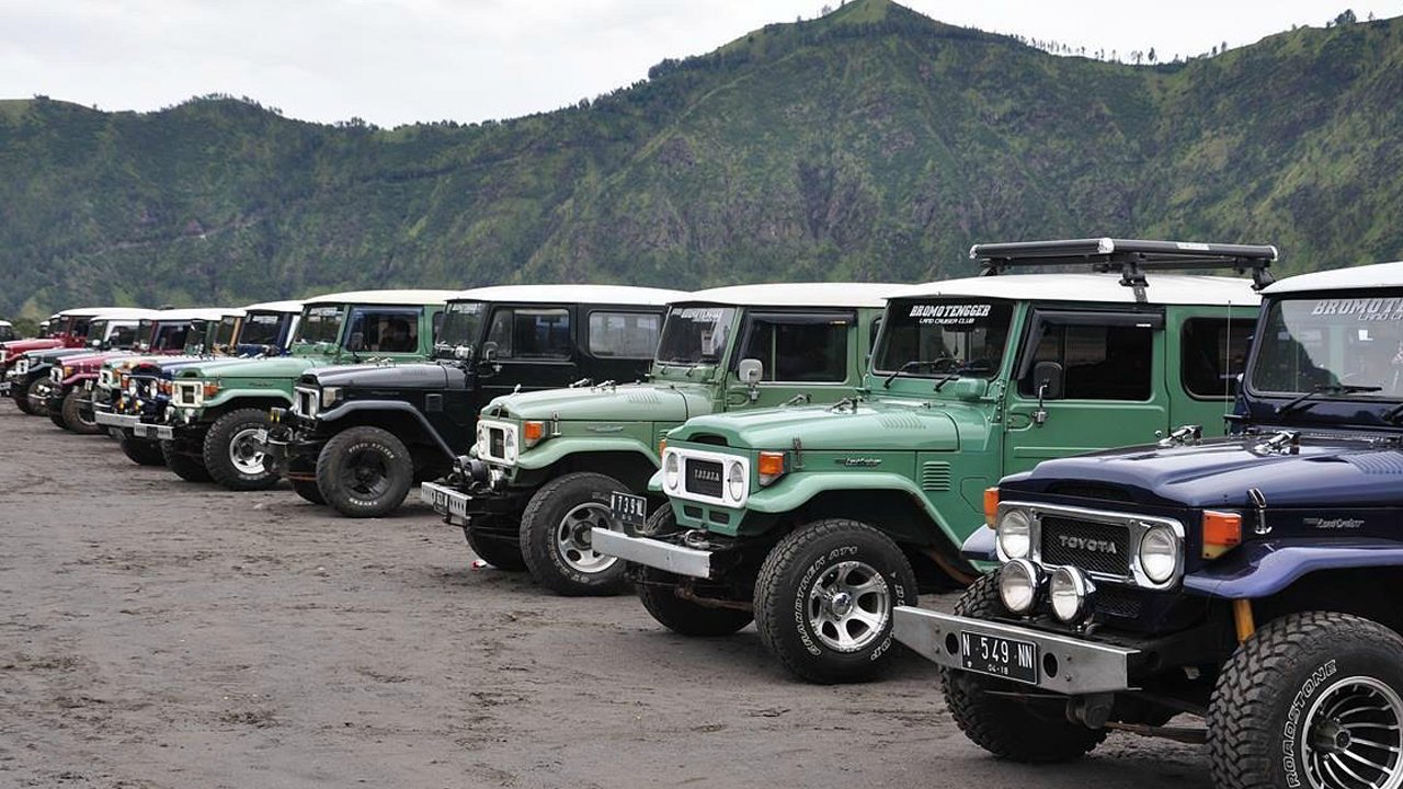 Surabaya Bromo Batu Malang 4D3N Tour