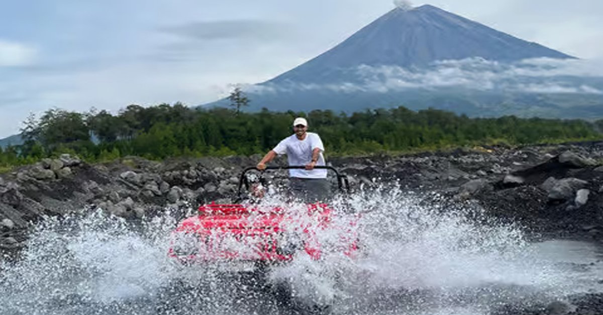Tumpak Sewu Waterfall and Semeru Jeep Lava Tour
