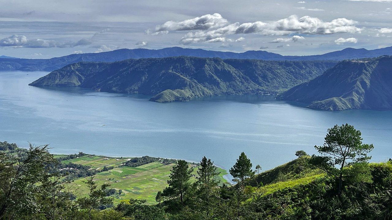 3d2n medan lake toba package sumatra indonesia