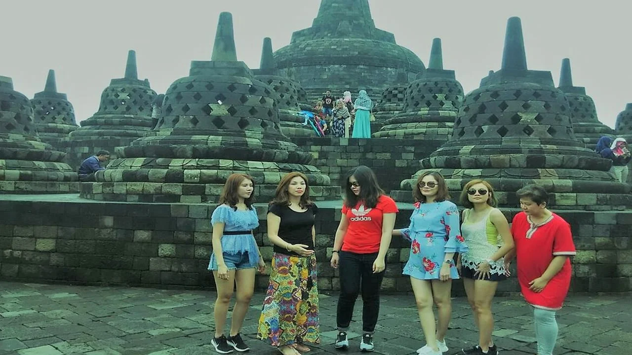 Gal-9 Borobudur
