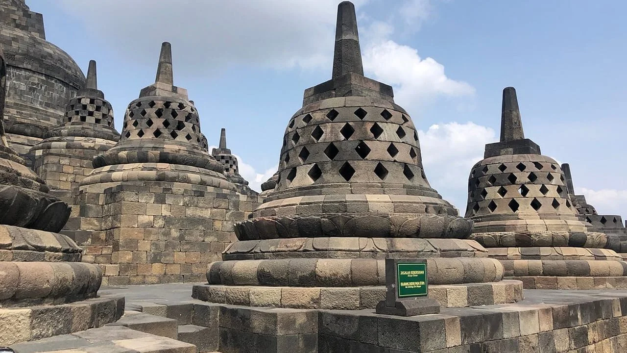 Gal-9 Borobudur
