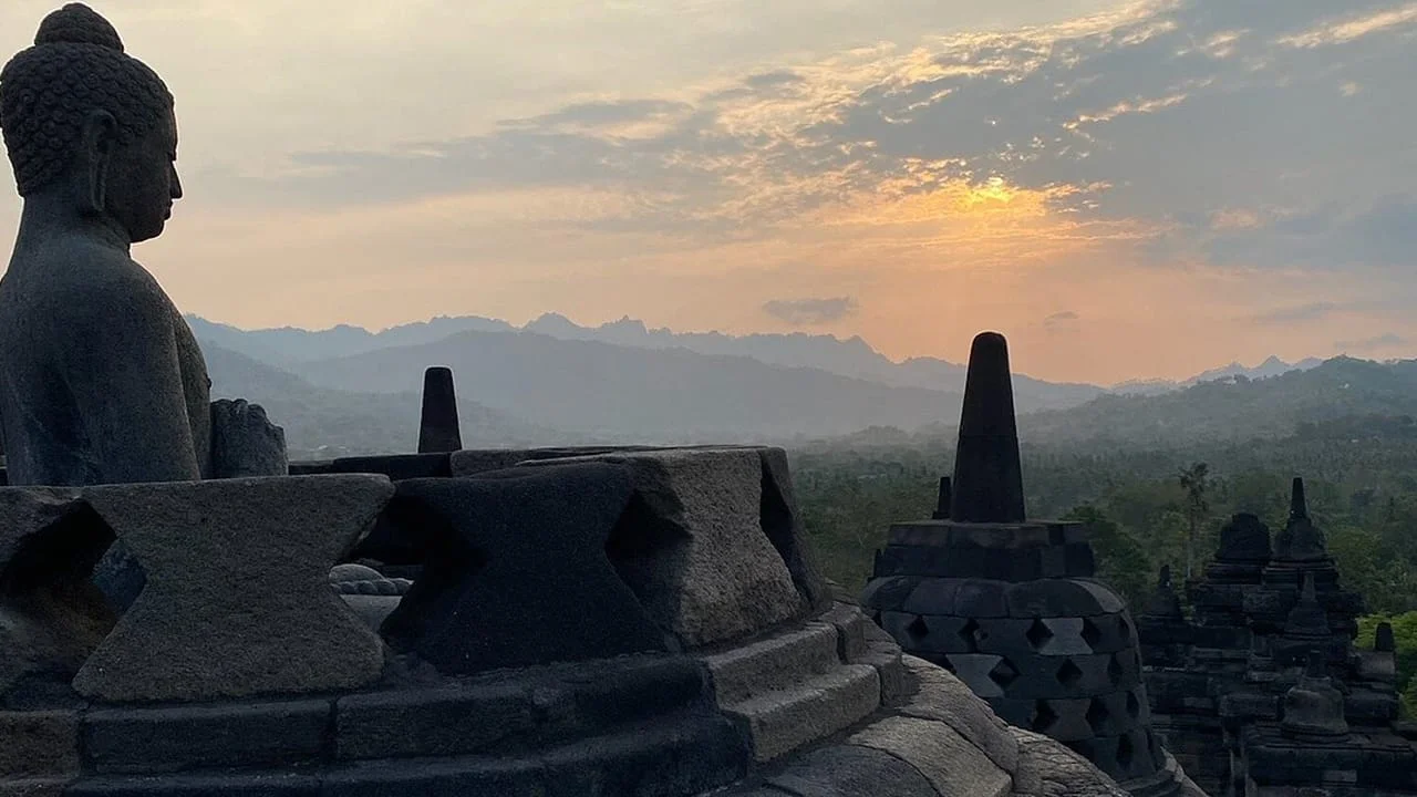 Gal-6 borobudur 