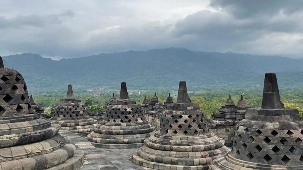 Gal-6 Borobudur