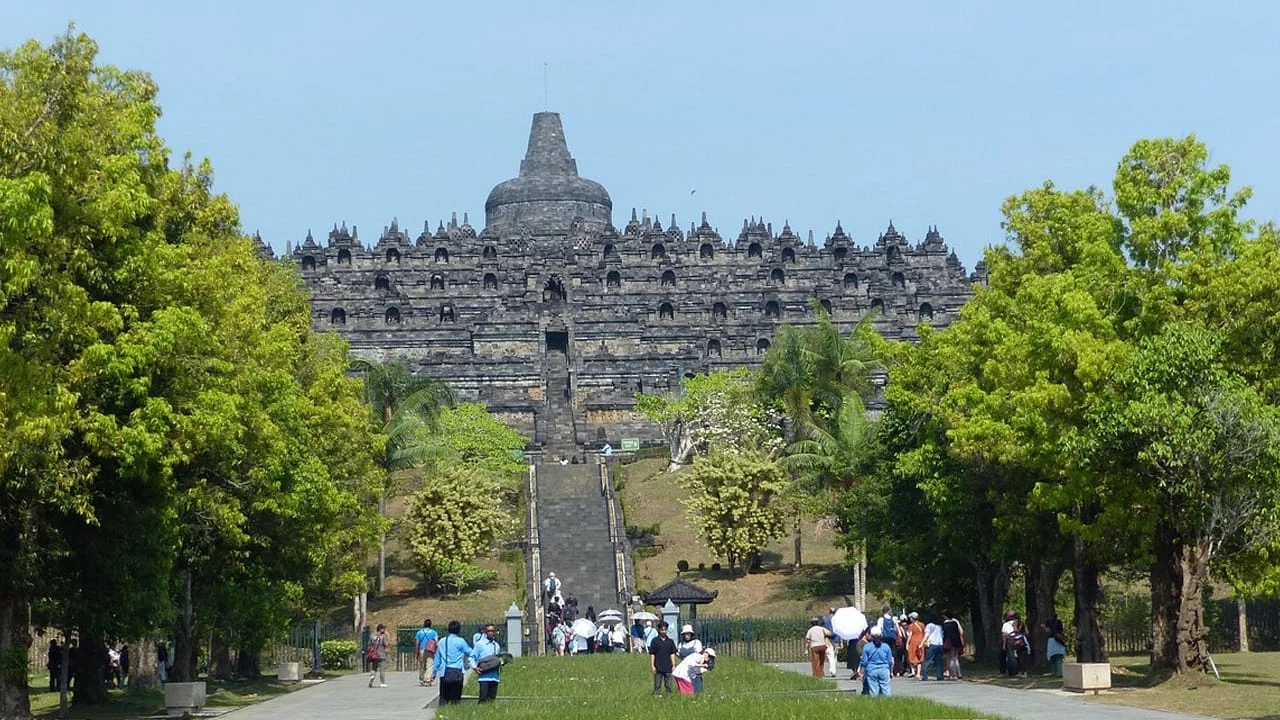Gal-9 Borobudur