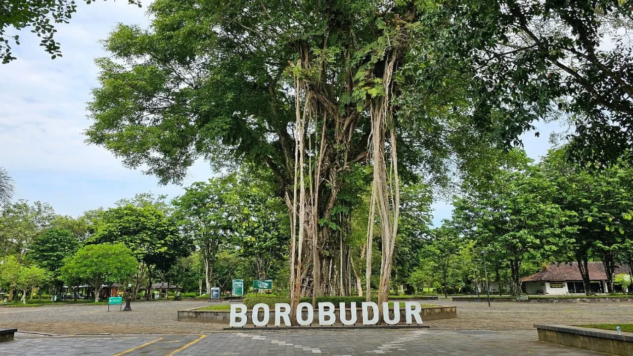 Gal-7 Borobudur