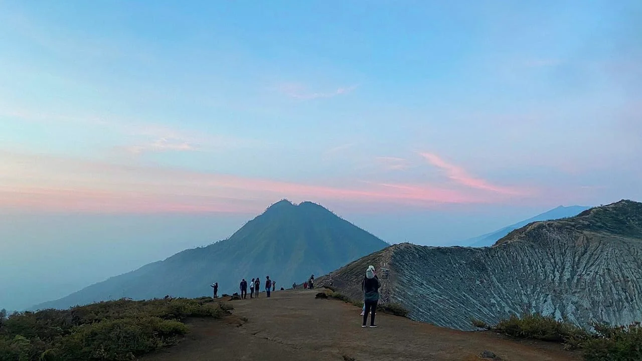 Gal-7 Ijen Crater