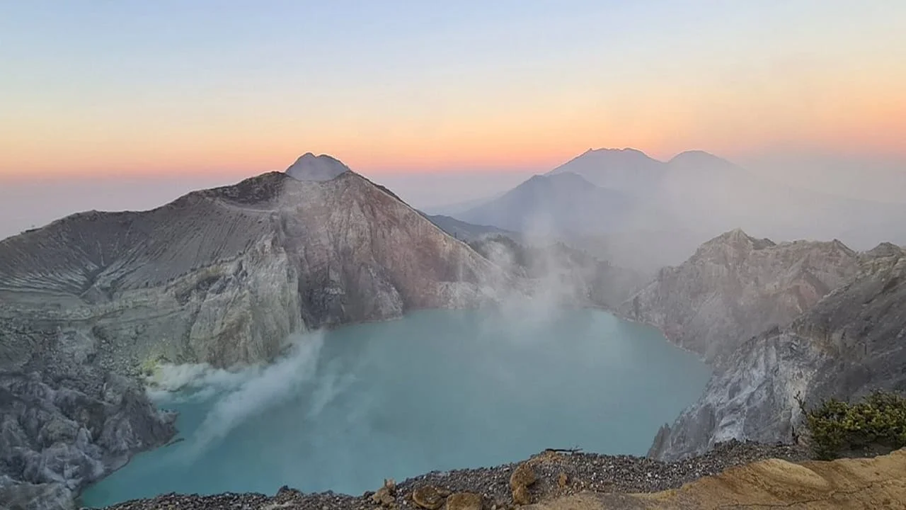 Gal-7 Ijen Crater