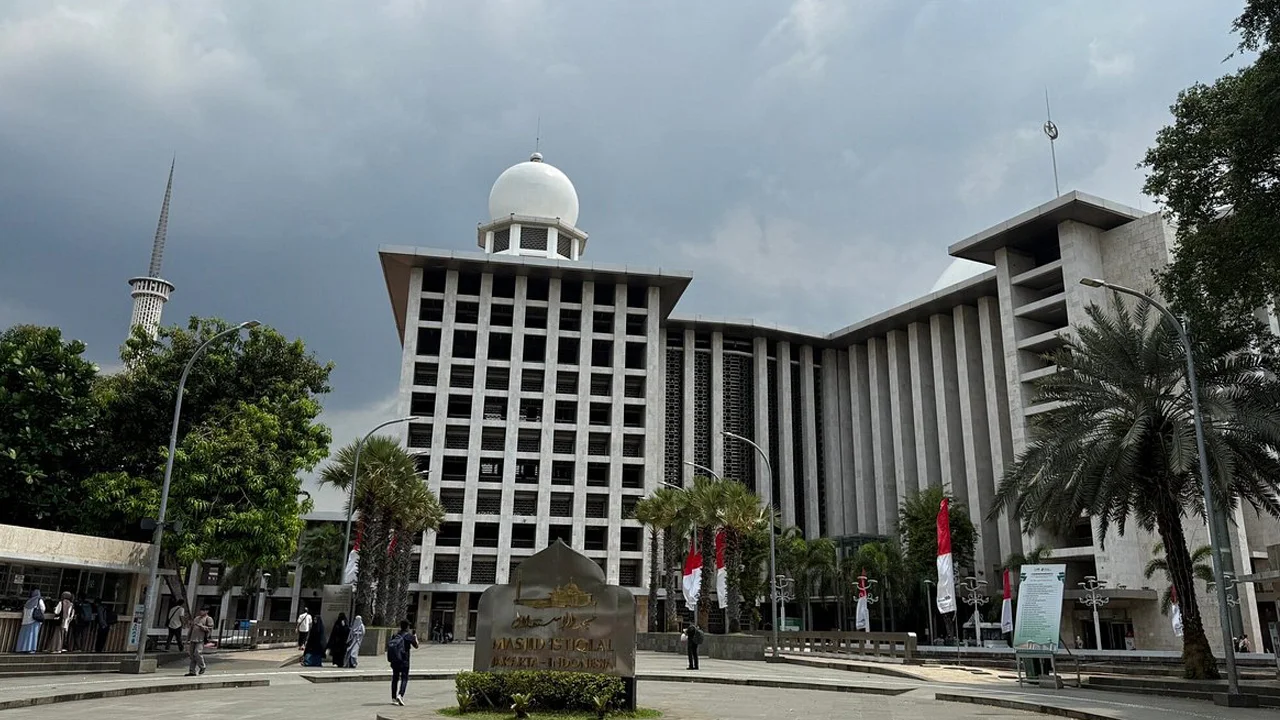 Gal-10 Jakarta Cruise