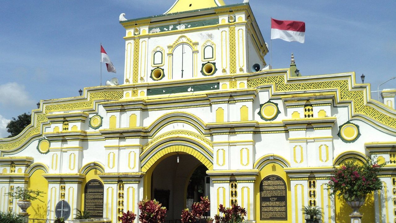 Taste, See, and Experience the Best of Madura Island: A 3-Day Tour from Surabaya