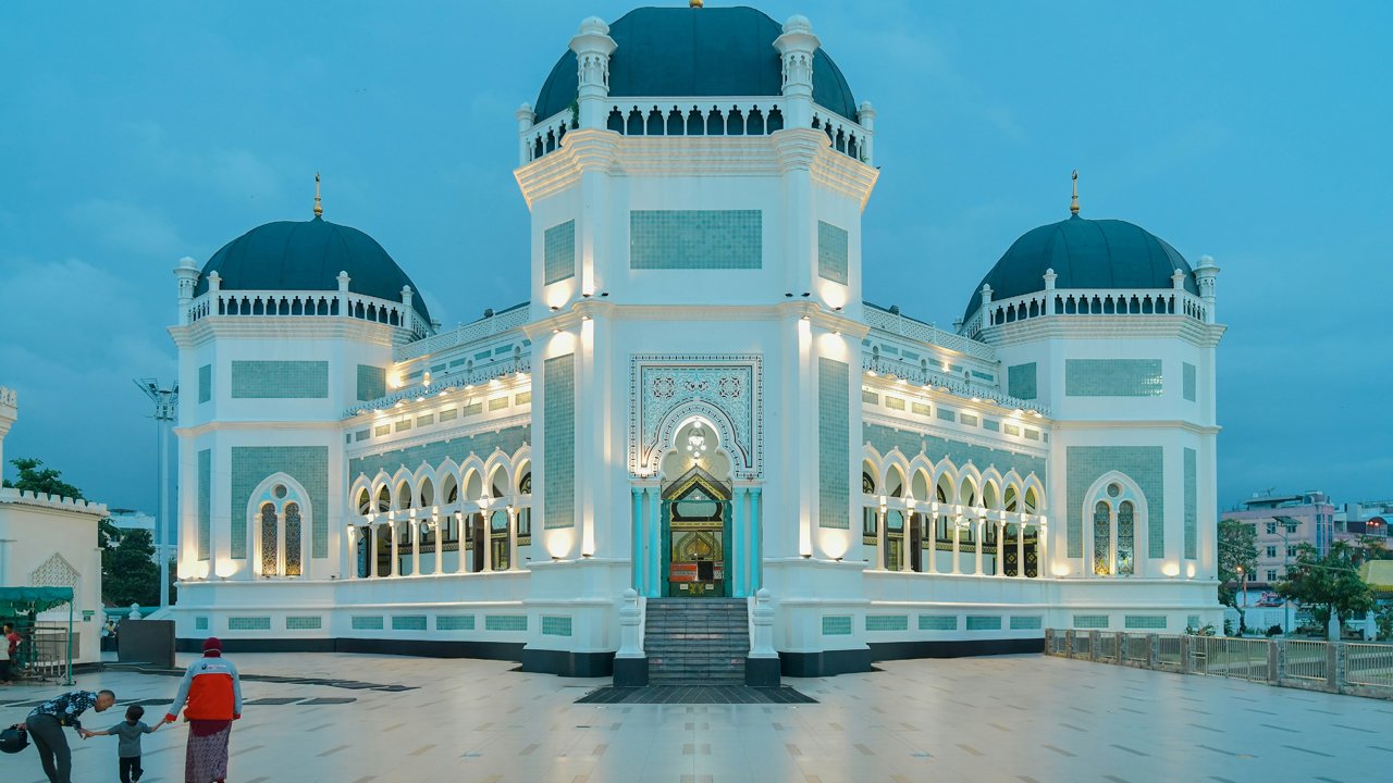 Escape to Paradise Parapat and Samosir Island on Our Medan Tour Package 4D3N