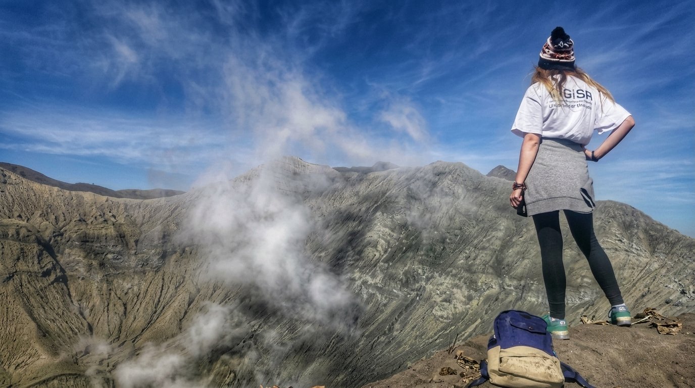 An easy pick for catching the sunrise at Mount Bromo without booking a whole Jeep or dealing with private arrangements. Just join a group and split the cost