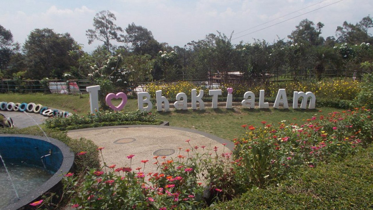 Unforgettable East Java: A 4-Day Itinerary through Surabaya, Bromo, Batu, and Malang