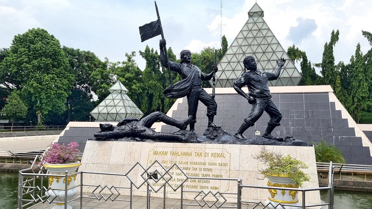 Culture, History, and Beauty: A Comprehensive Surabaya City Tour from Cruise Port