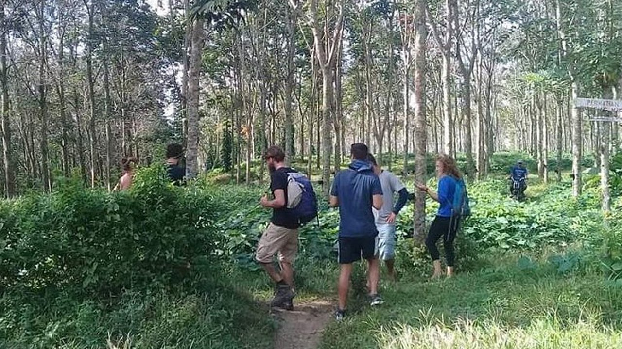 Surabaya Tour Package 6D5N (with Malang, Bromo, Ijen)