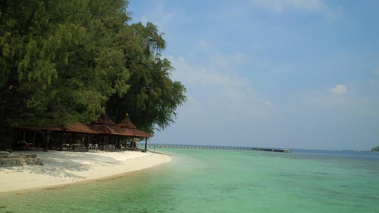 Discover the Hidden Gem of Thousand Islands Sepa Island