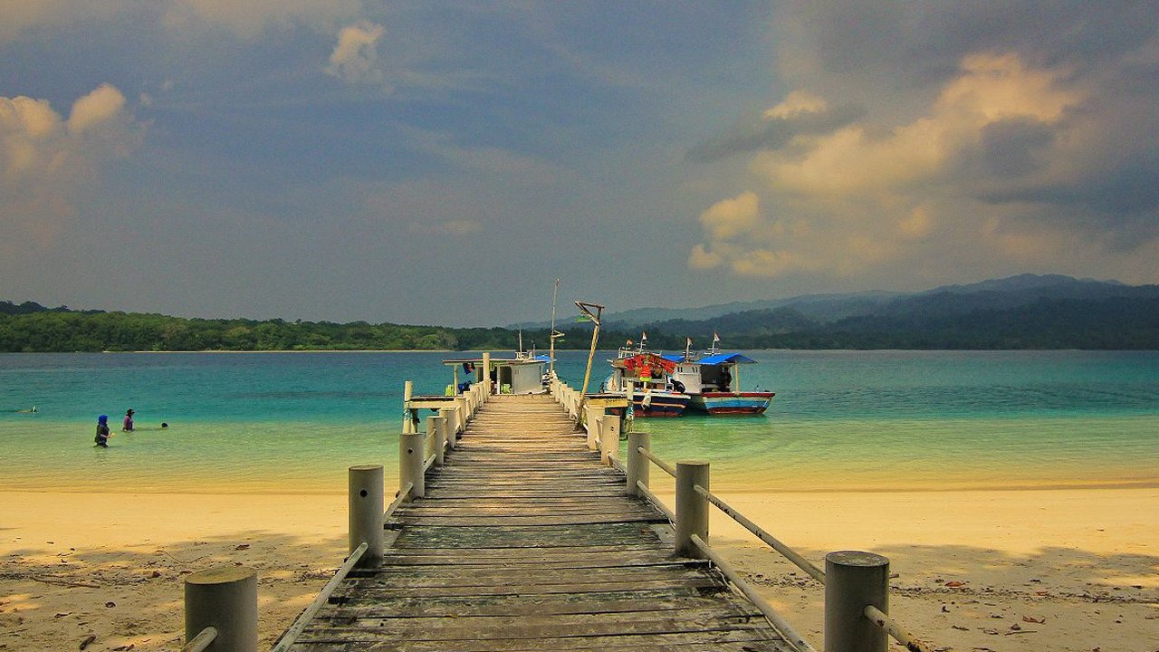 Experience Nature at its Finest 3D2N Ujung Kulon National Park Tour from Jakarta