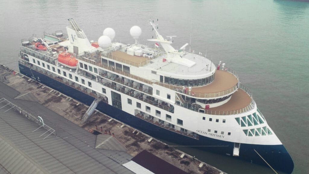 Discover the Mysteries of Borobudur: Semarang Shore Excursion Tour