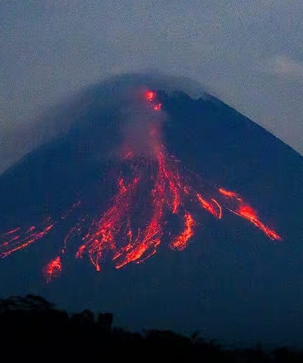 Unforgettable Adventure in Indonesia: Borobudur Temple and Merapi Lava Flow Night Tour