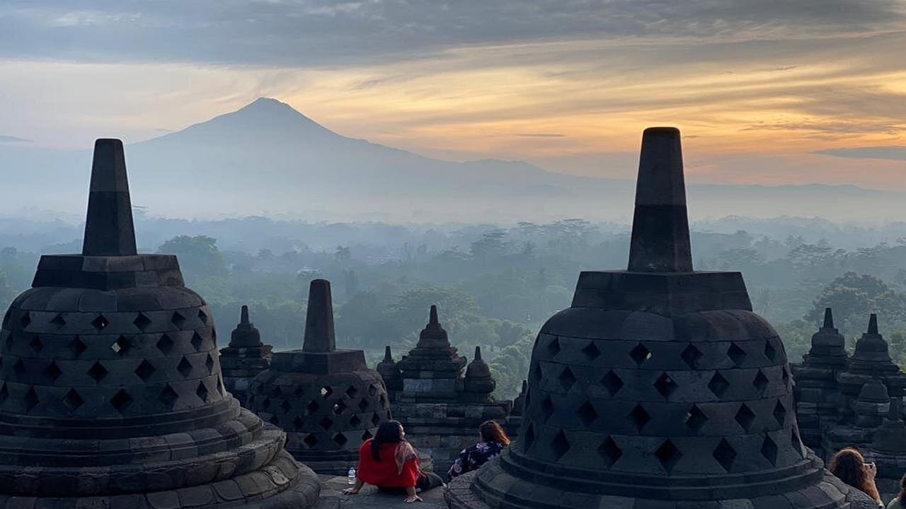 Uncover the Magic of Borobudur: Book Your Sunrise Tour Now!