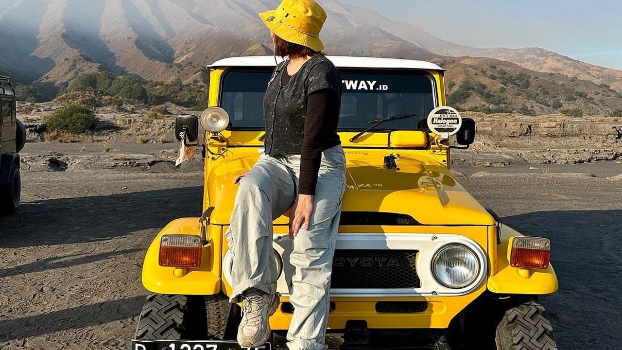 Witness the Magnificent Sunrise over Mount Bromo on this Tour from Surabaya/Malang