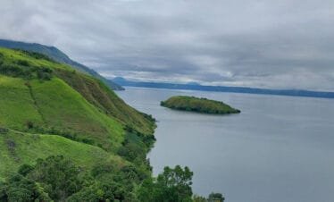 Indulge in Nature's Bounty: Taman Simalem Resort Day Trip from Medan