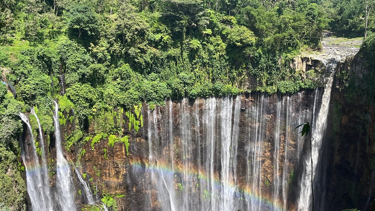Journey Through Otherworldly Landscapes: Bromo Ijen Tumpak Sewu Adventure