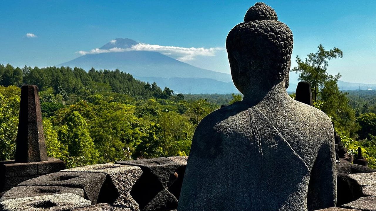 Uncover the Hidden Gems of Java: A Full-Day Tour of Borobudur tour, and Kedung Kayang Waterfall