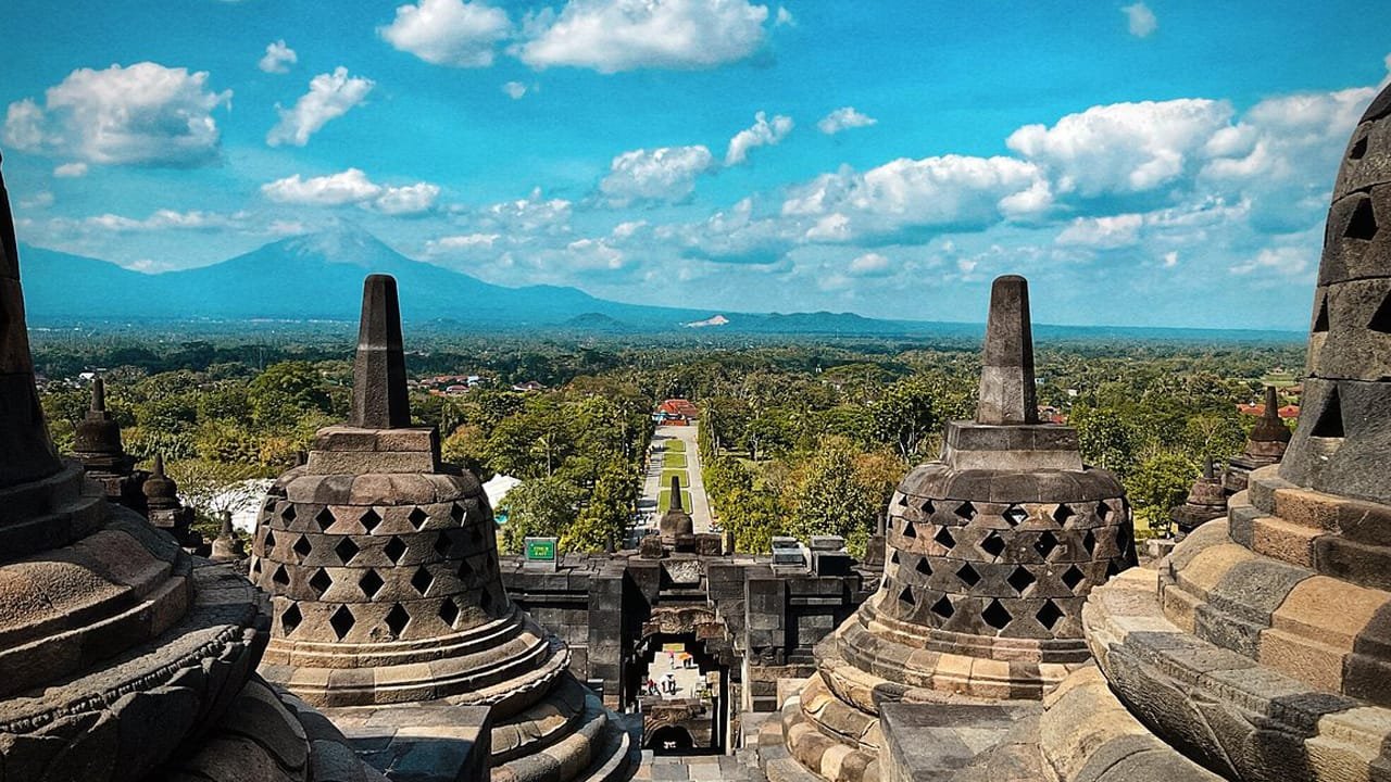 Borobudur Merapi Prambanan ; The Ultimate Adventure: Exploring Java's Top Attractions