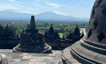 Borobudur Temple & Nepal Van Java Tour
