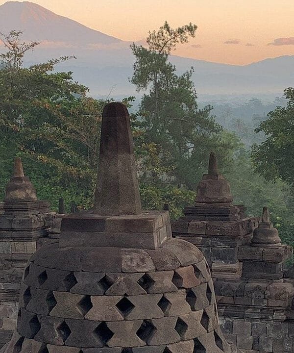 Borobudur Merapi Prambanan Tour