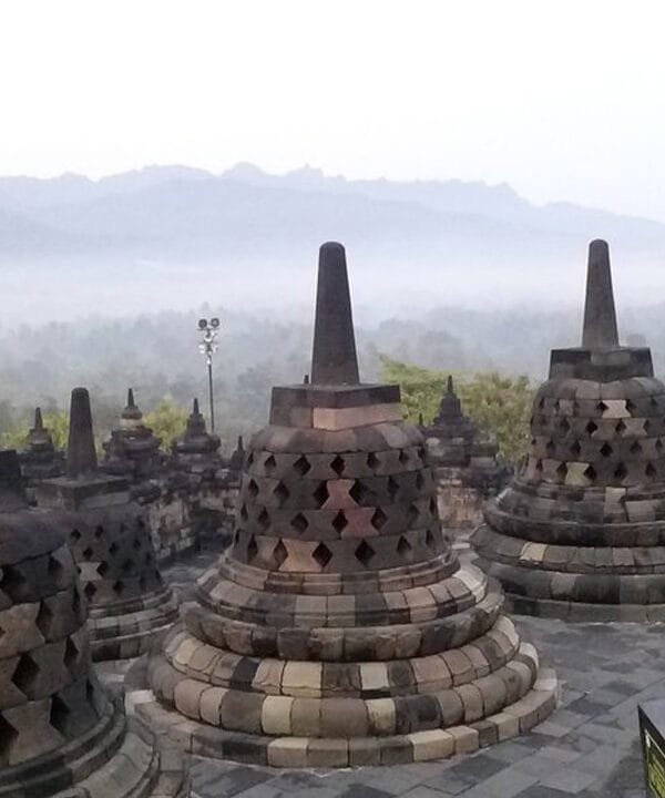 The Ultimate Indonesian Adventure: Borobudur Merapi Tour