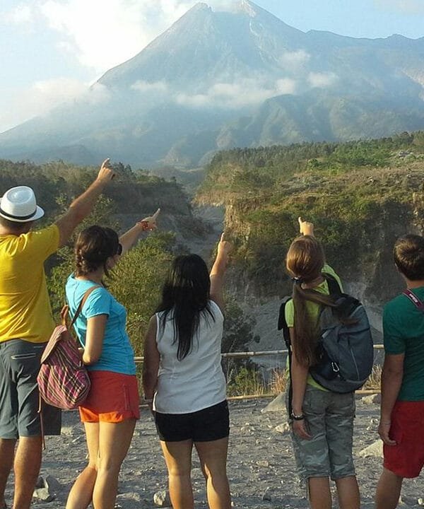 Discovering the Hidden Gems of Mount Merapi on a 4x4 Expedition