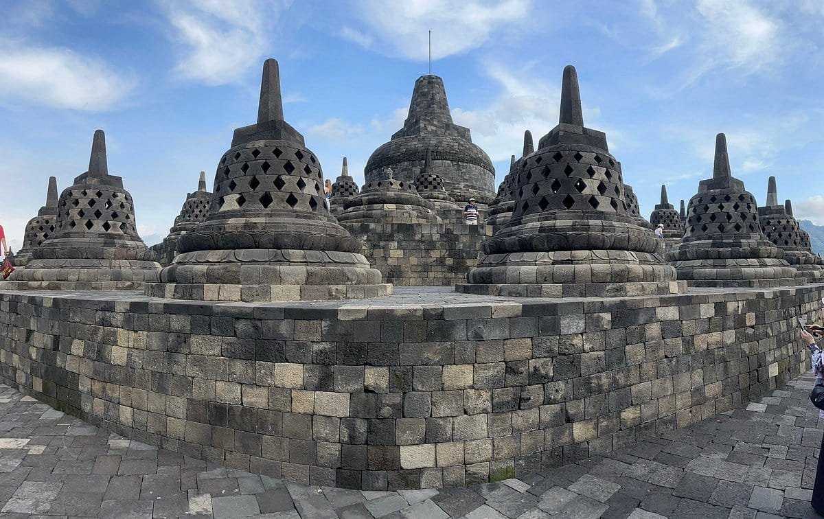 Uncovering the Best of Indonesia: A Guide to the Borobudur Merapi Tour