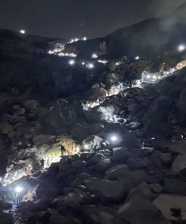 Convenience and Comfort: The Ultimate Way to Explore Ijen Crater on our Midnight Tour