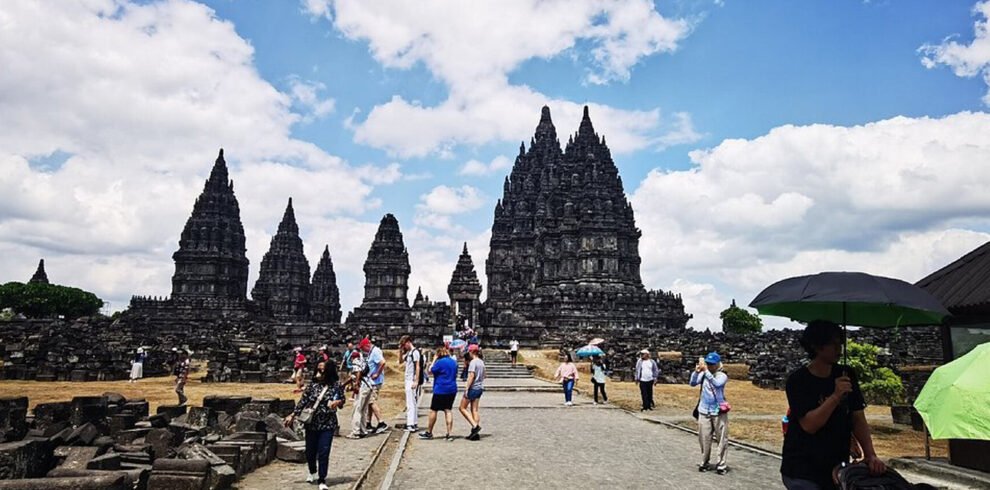 Jomblang Cave and Prambanan Temple Tour