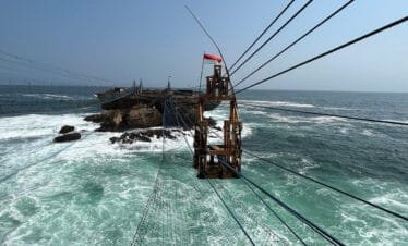 Unleashing Your Inner Adventurer: Exploring Jomblang Cave and Timang Beach