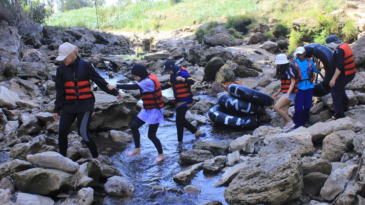 Beneath the Surface: Discovering the Hidden Wonders of Jomblang and Pindul Cave