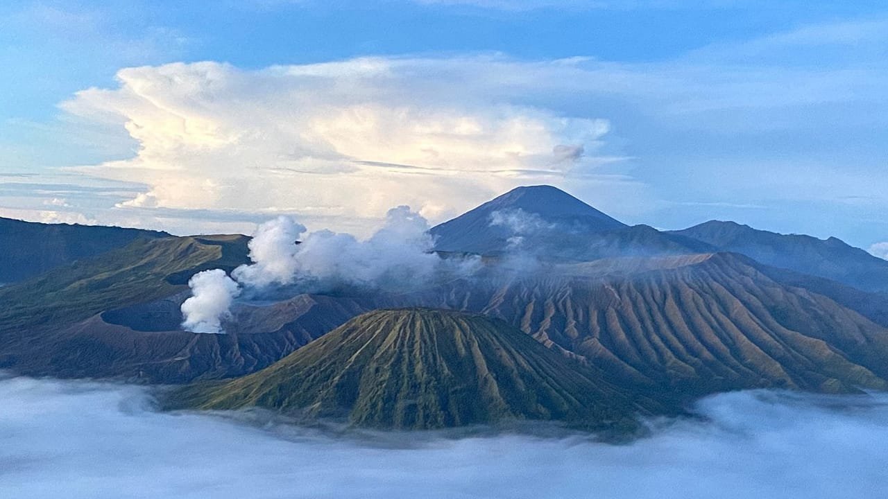 Conquer Three Iconic Destinations in Just 3 Days: The Bromo Ijen Tumpak Sewu Tour