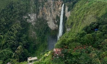 Experience the Best of Northern Sumatra on a Day Trip to Berastagi