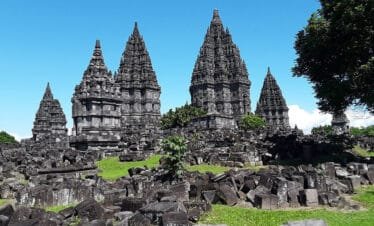 Indonesia's Treasures: Borobudur Merapi Prambanan Tour