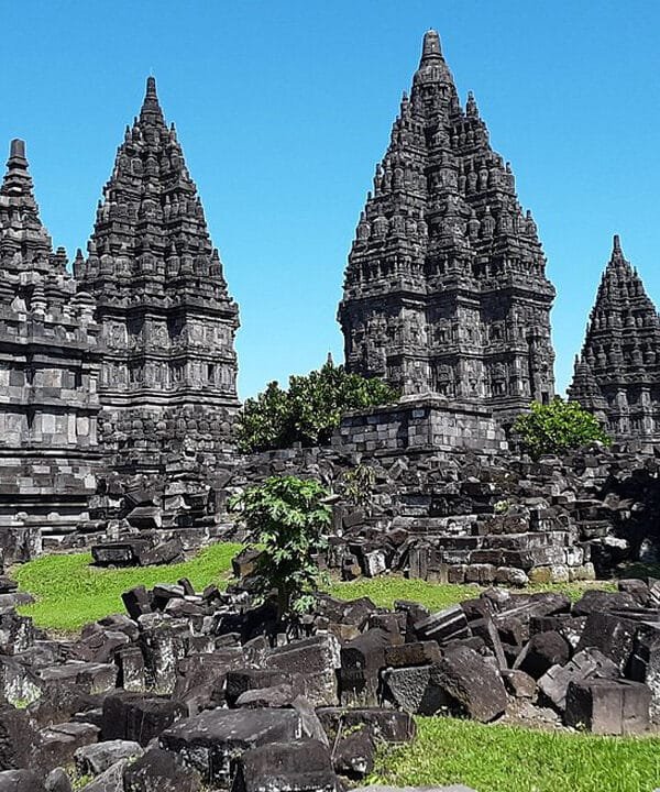 Indonesia's Treasures: Borobudur Merapi Prambanan Tour