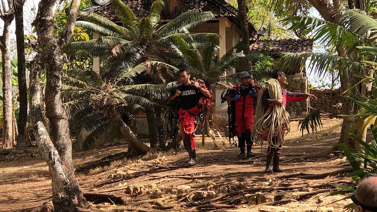 Exploring Indonesia's Natural and Cultural Wonders: Jomblang Cave and Prambanan Temple Tour