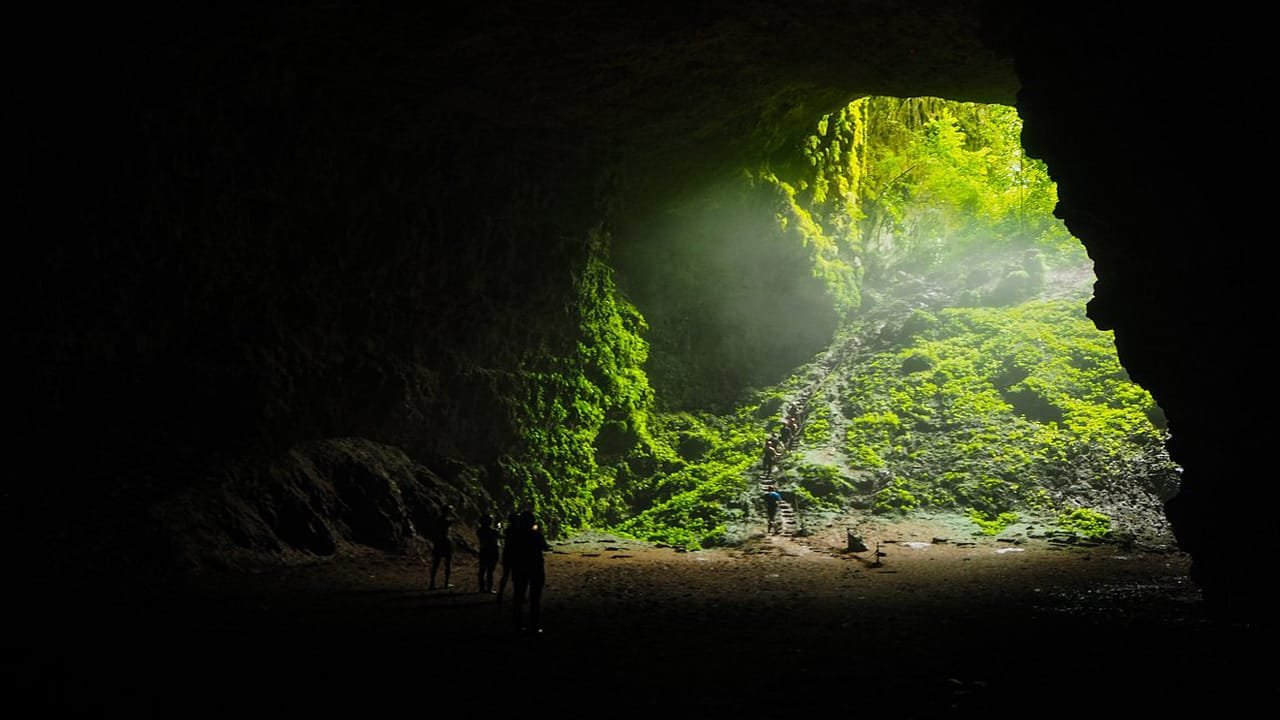 Satisfy Your Adventurous Appetite: Food and Fun in Jomblang Cave Tour