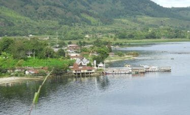 Experience the Beauty of Indonesia: A Day Trip to Medan Lake Toba