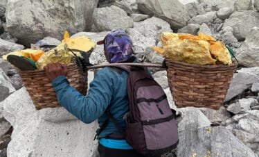 Making Memories in Indonesia: Witnessing the Enchanting Sunrise at Ijen Crater on a Midnight Tour