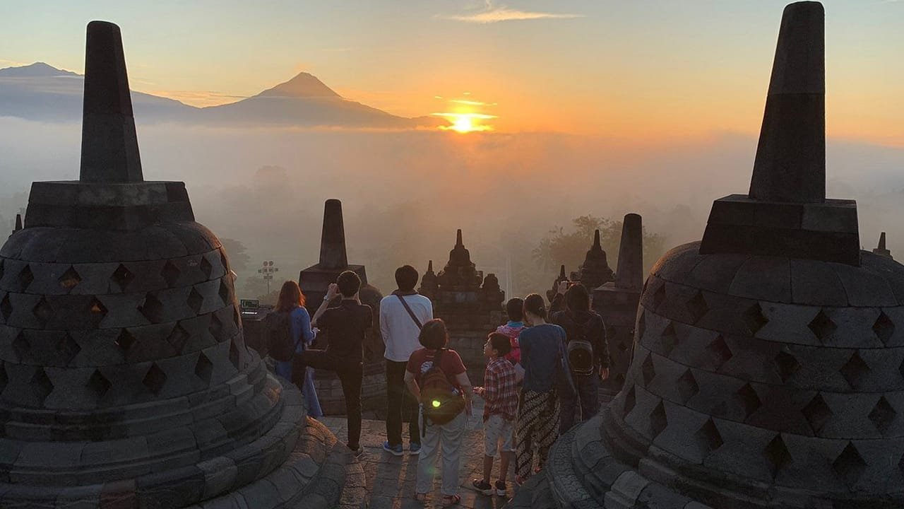 sunrise tour by geoindoraya