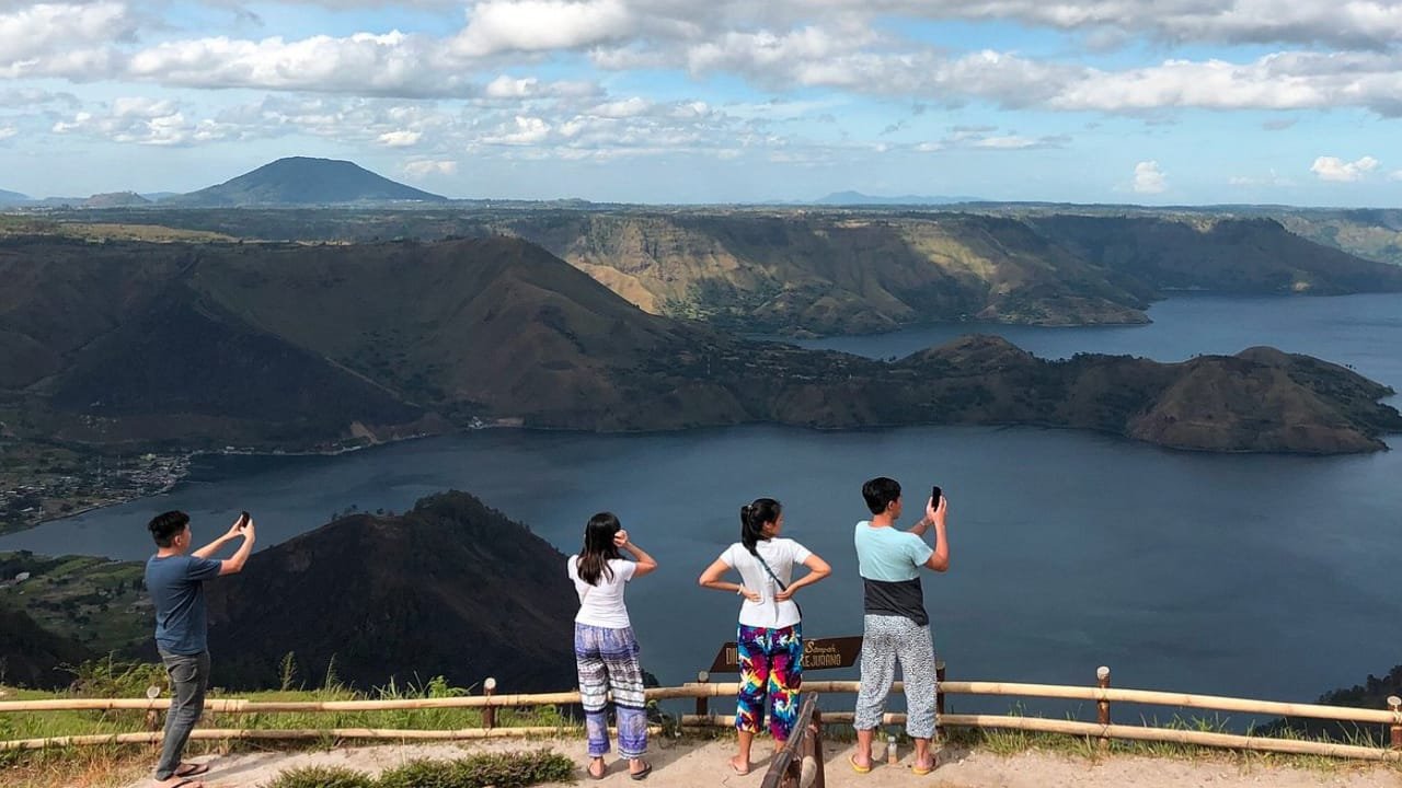 Escape the City: A Day Trip to Medan: Taman Simalem Resort